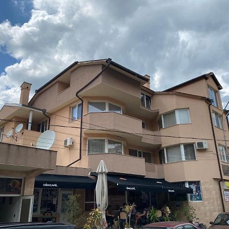 Стаи За Гости Маринови Provadiya Ngoại thất bức ảnh